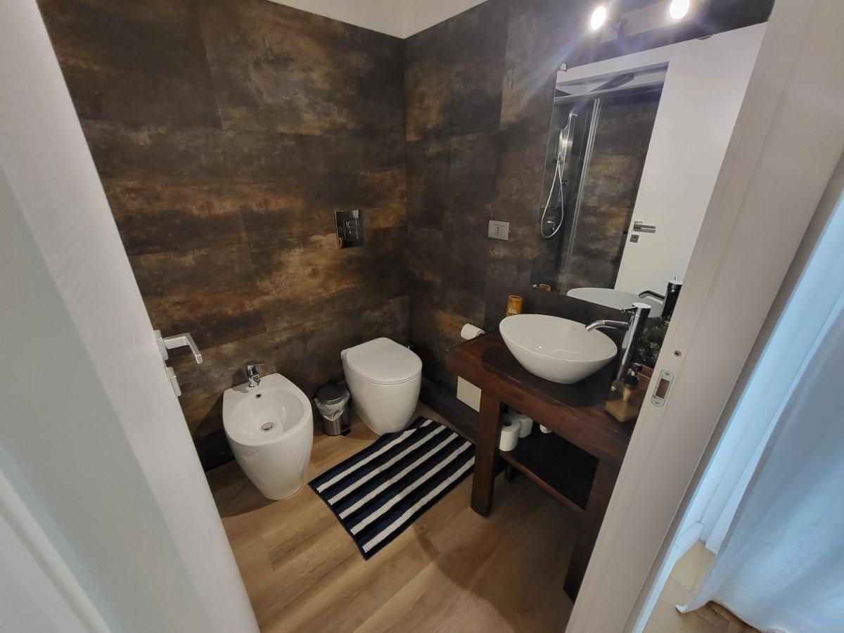 Bed and Breakfast Living Cagliari Marina Экстерьер фото